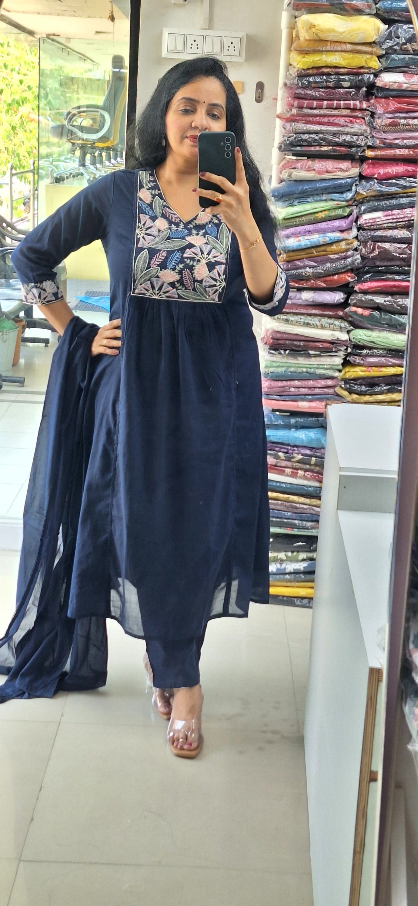 Dupatta Pants Set