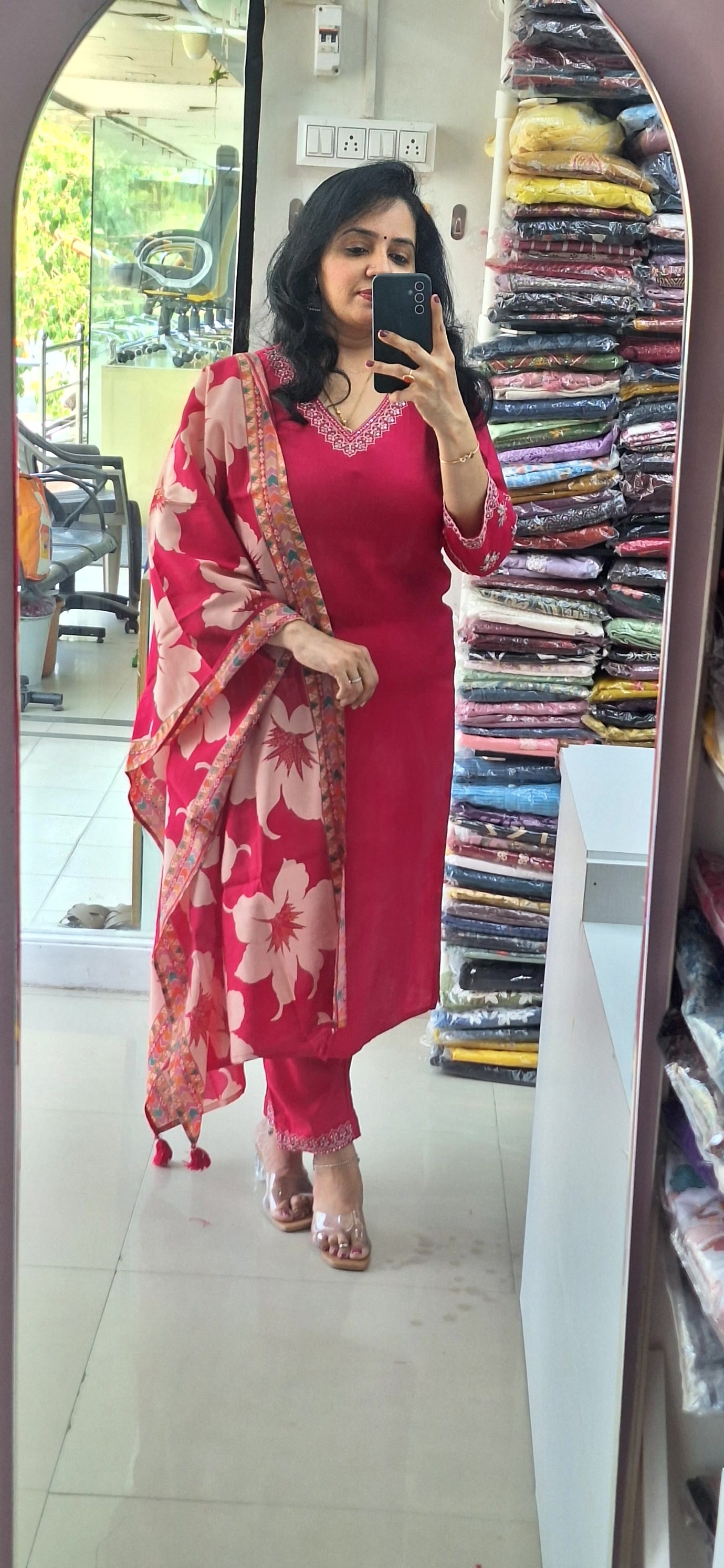 Dupatta Pants Set