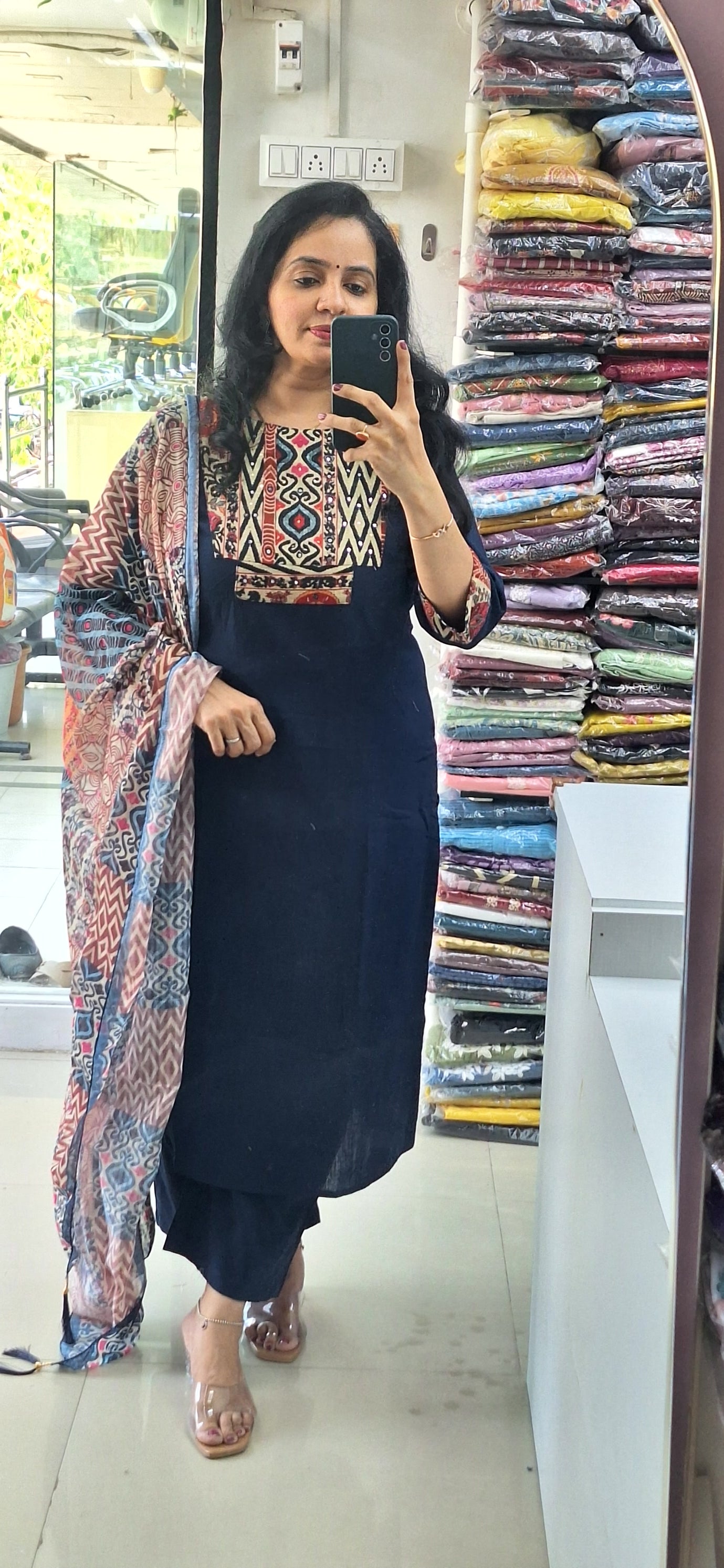 Dupatta Pants Set