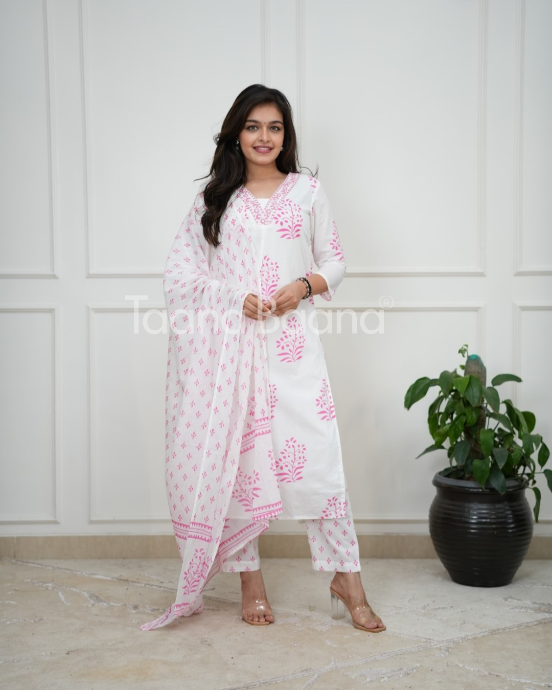 Dupatta Pants Set