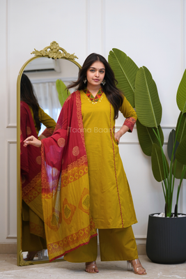 Dupatta Pant Set