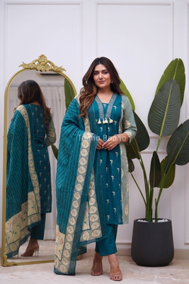 Dupatta Pant Set