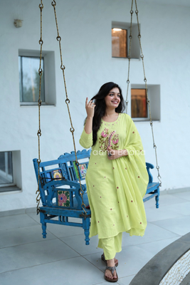 Dupatta Pant Set