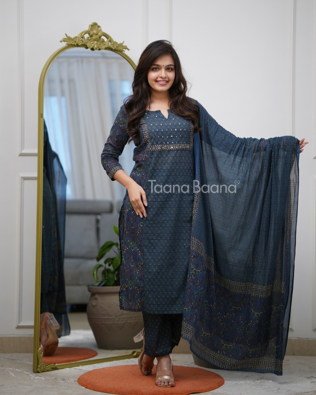 Dupatta Pant Set