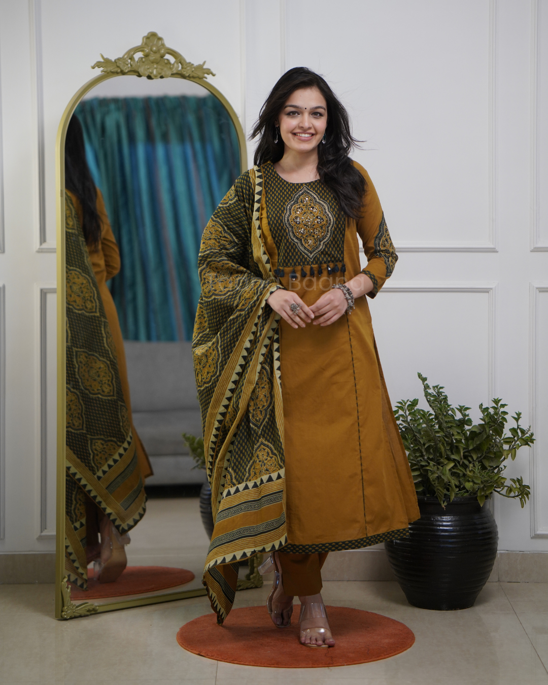 Dupatta Pant Set