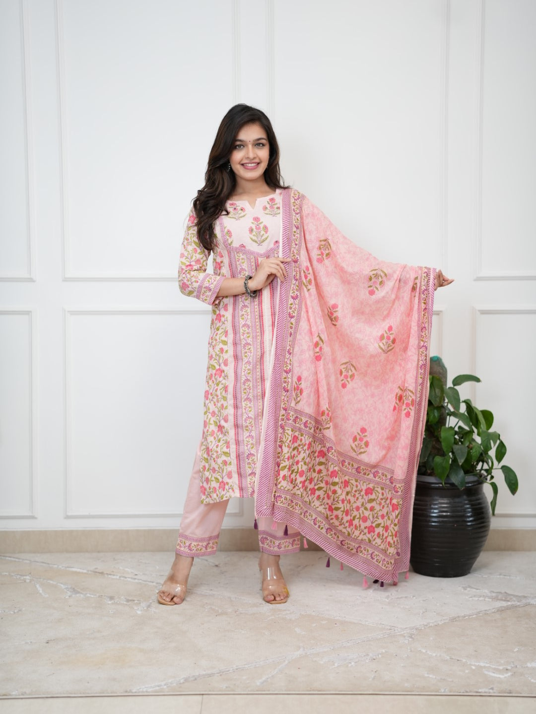 Dupatta Pants Set