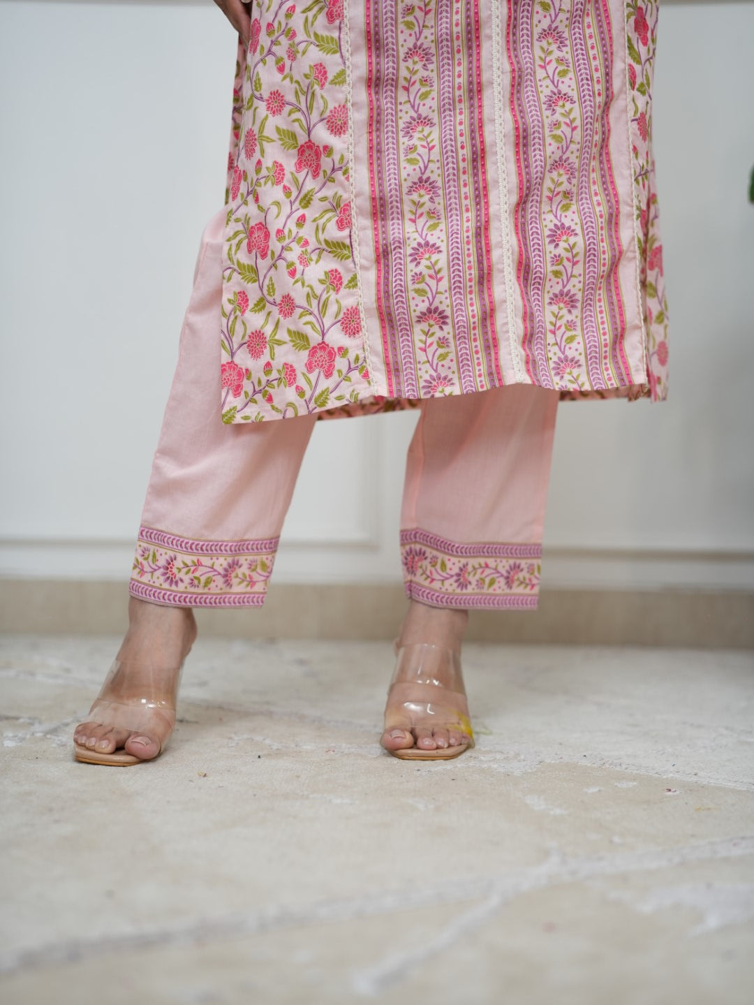 Dupatta Pants Set