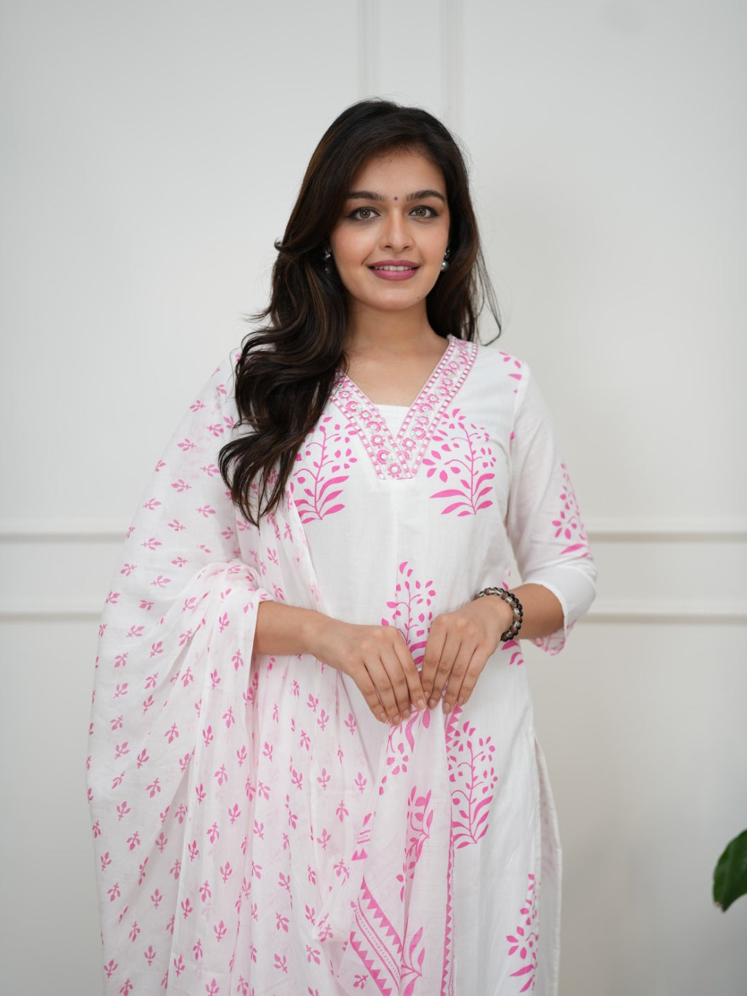 Dupatta Pants Set