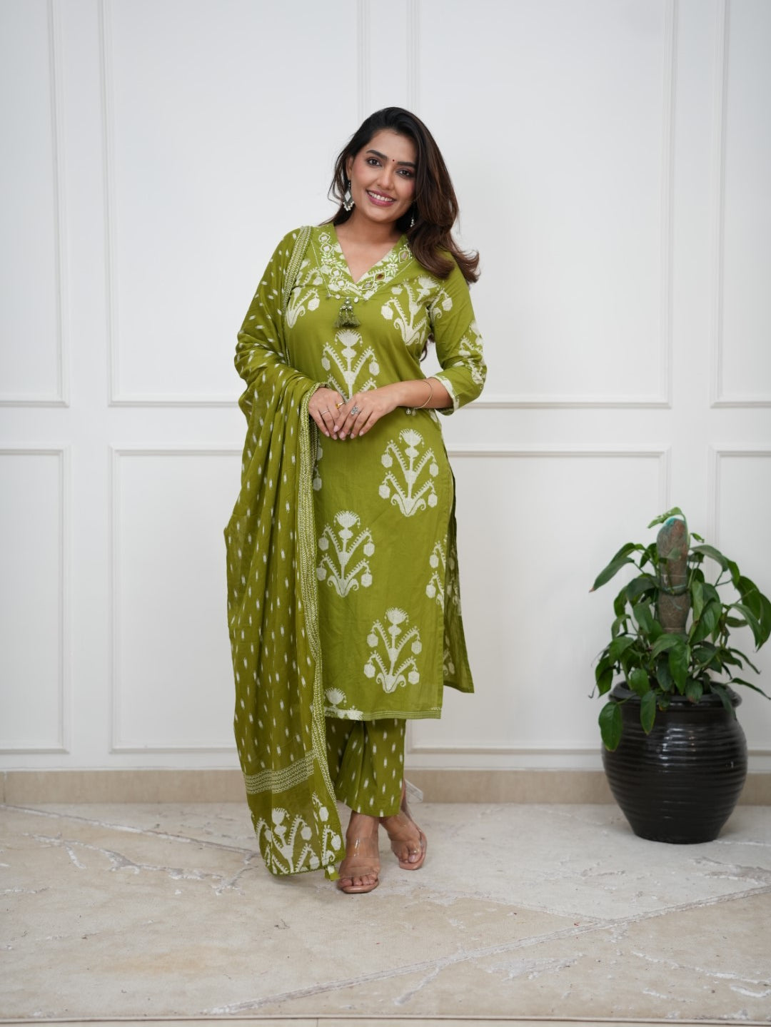 Dupatta Pants Set