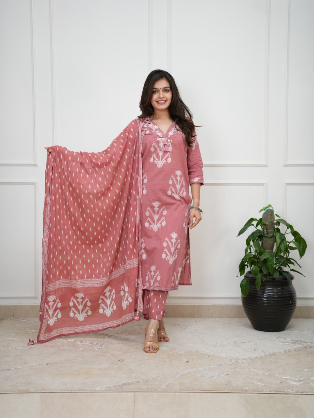 Dupatta Pants Set