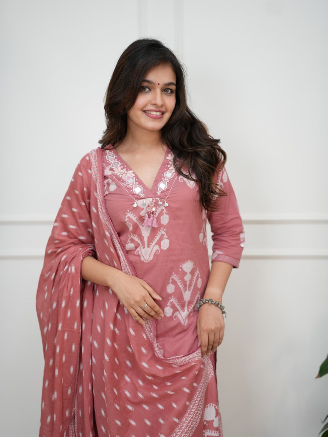 Dupatta Pants Set