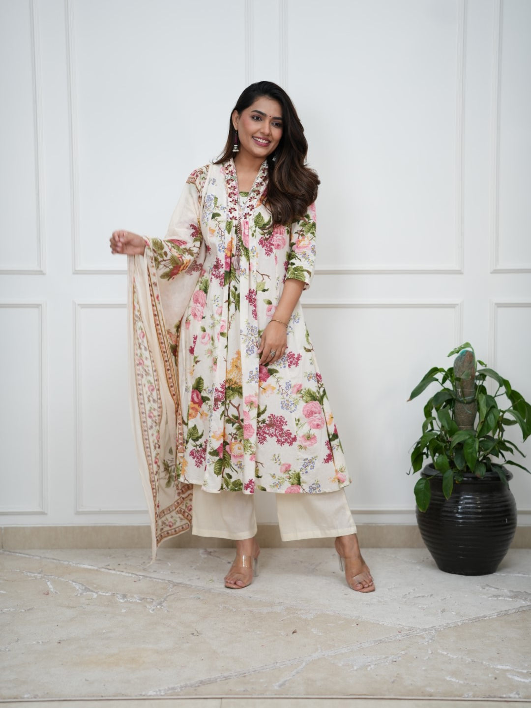 Dupatta Pants Set