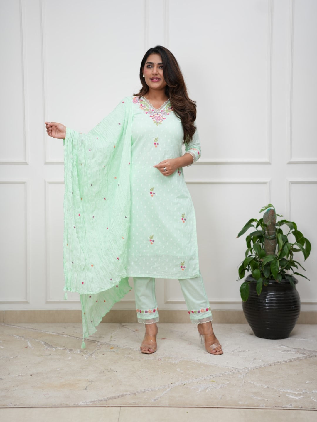 Dupatta Pants Set