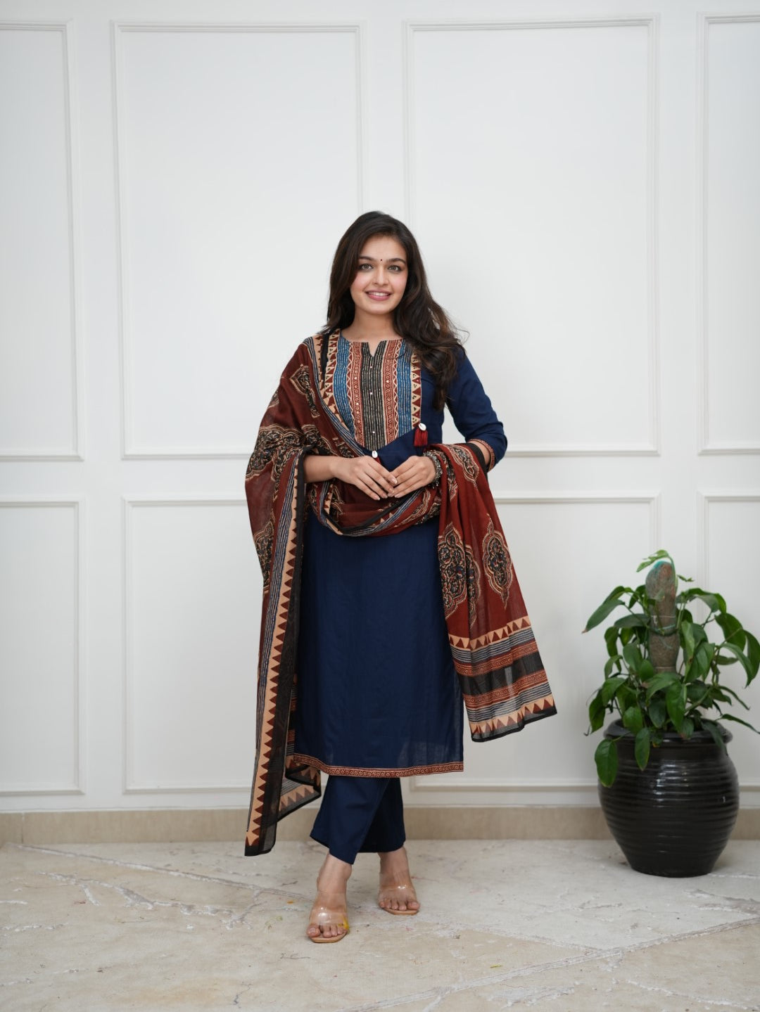 Dupatta Pants Set