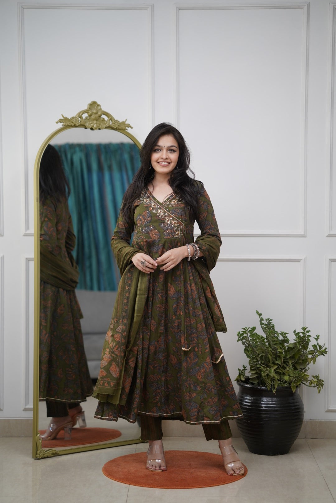 Dupatta Pants Set