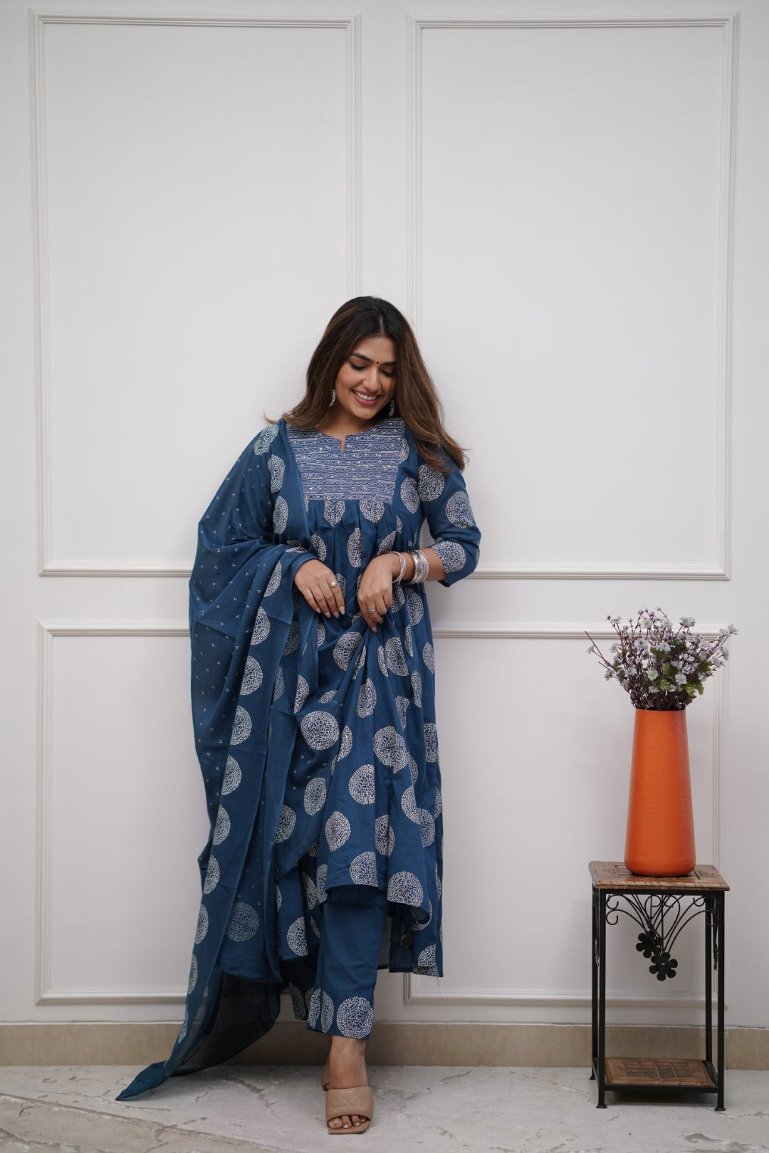 Dupatta Pants Set