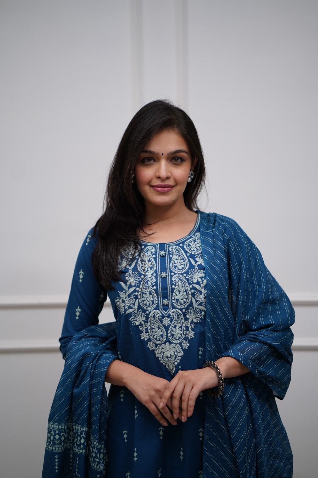Dupatta Pants Set
