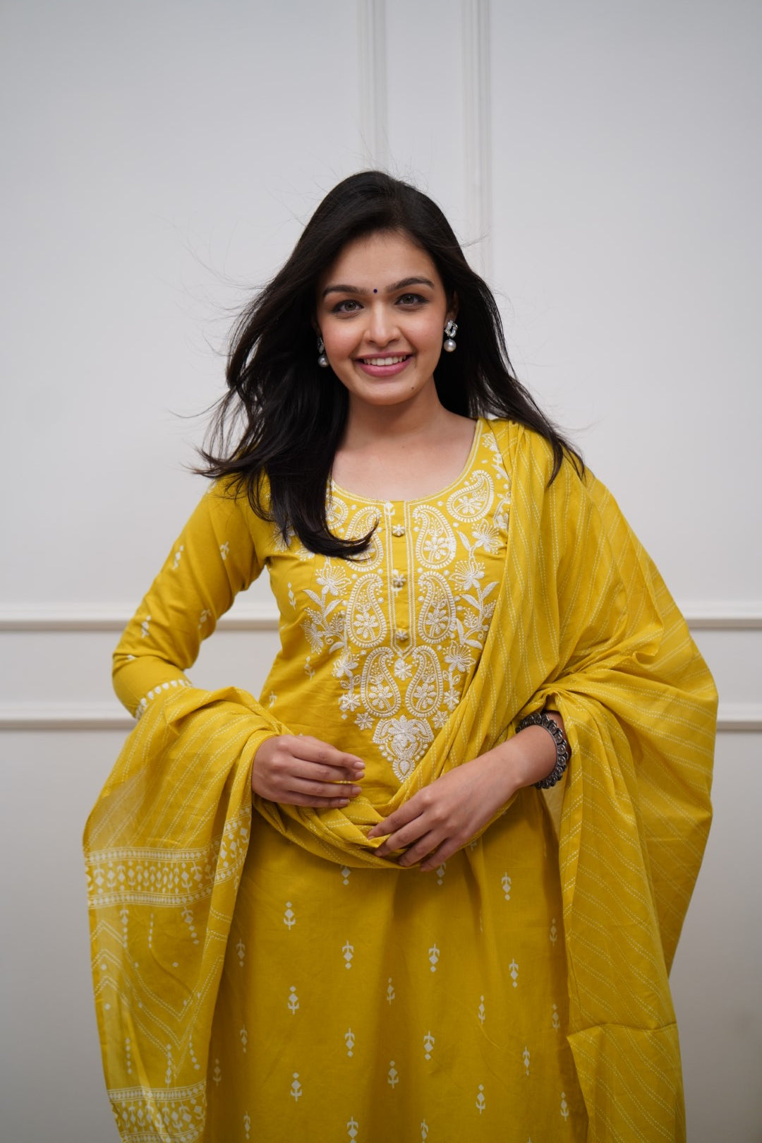 Dupatta Pants Set