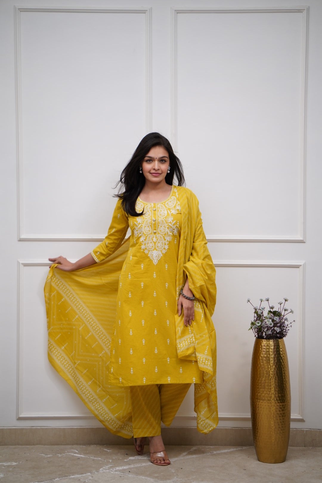 Dupatta Pants Set