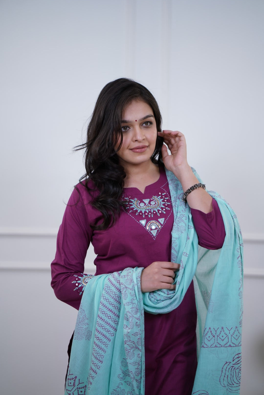 Dupatta Pants Set