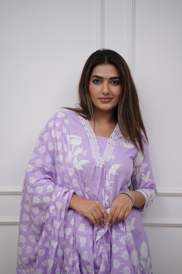 Dupatta Pants Set