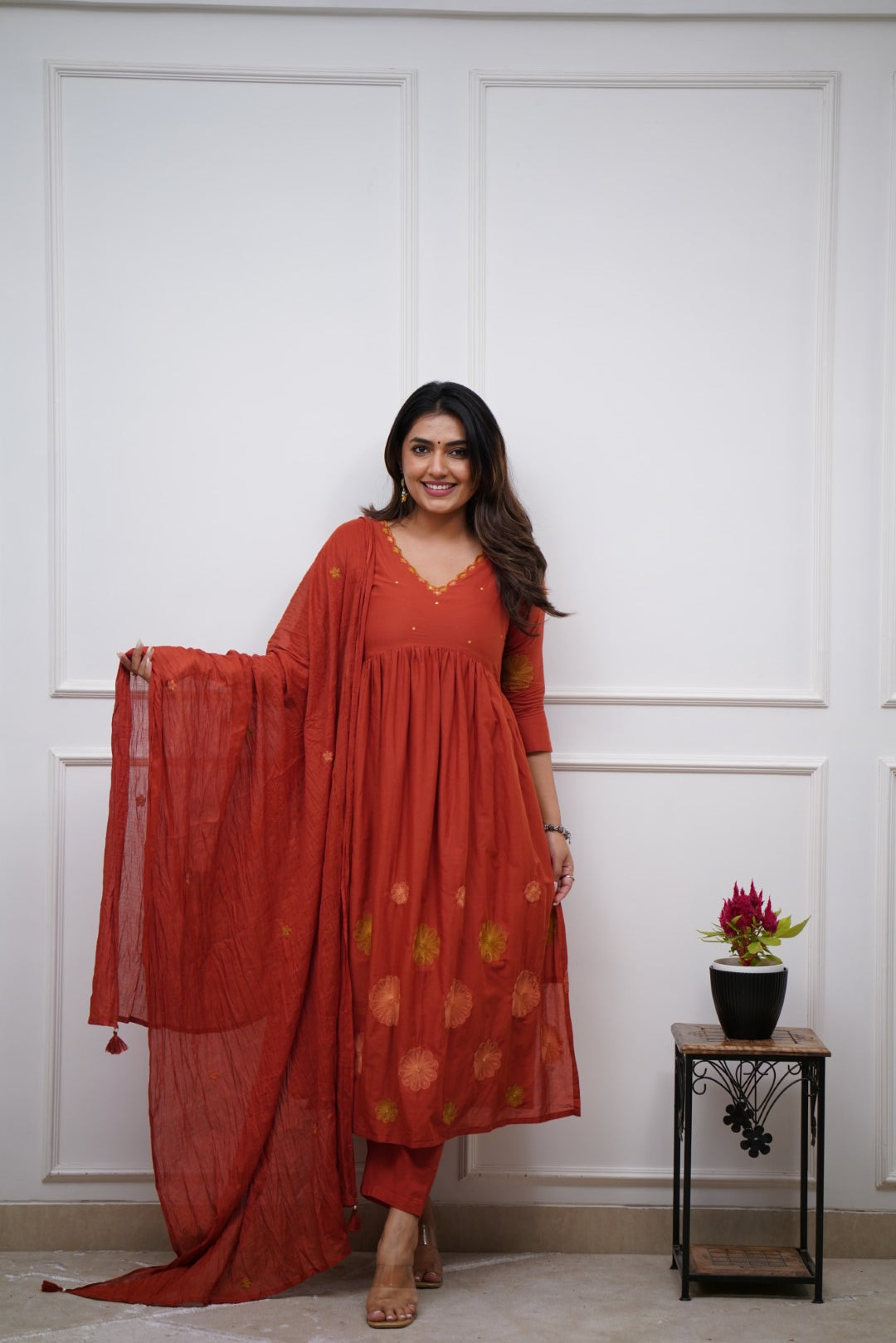 Dupatta Pants Set
