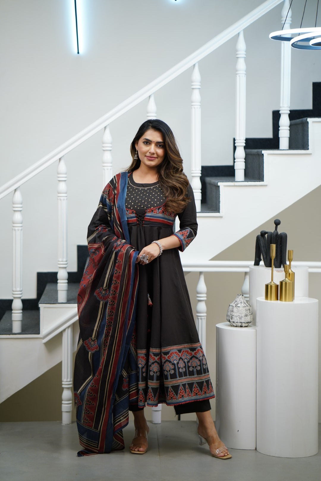 Dupatta Pants Set