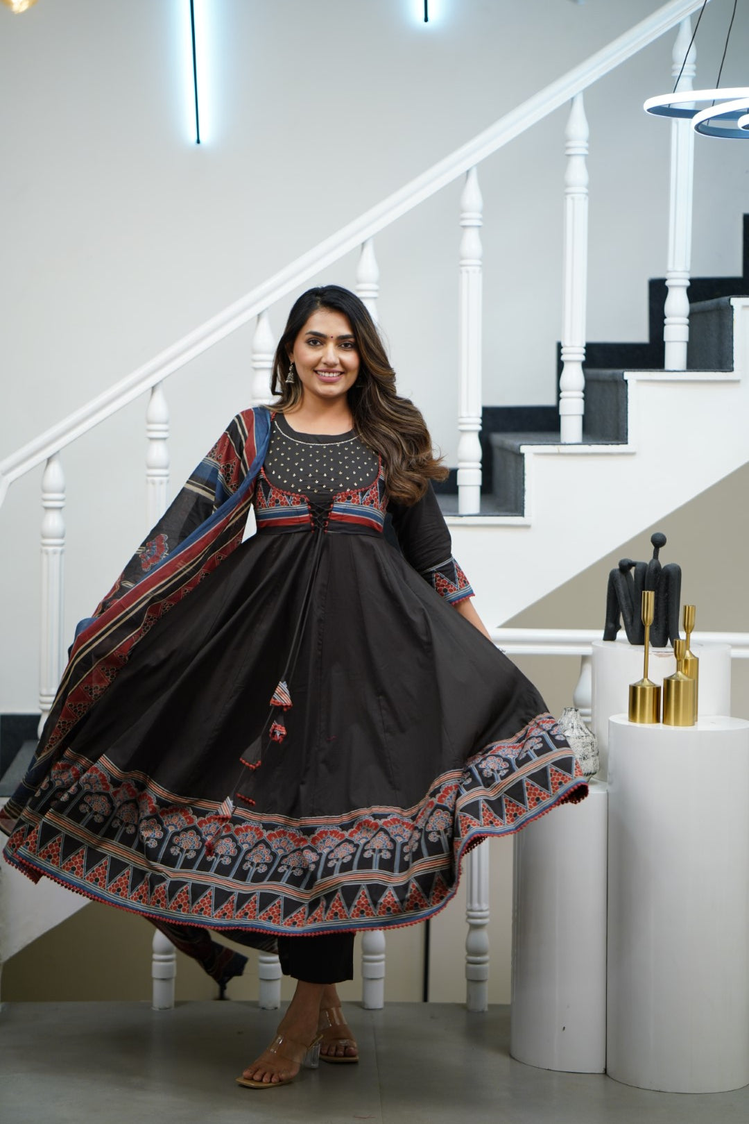 Dupatta Pants Set
