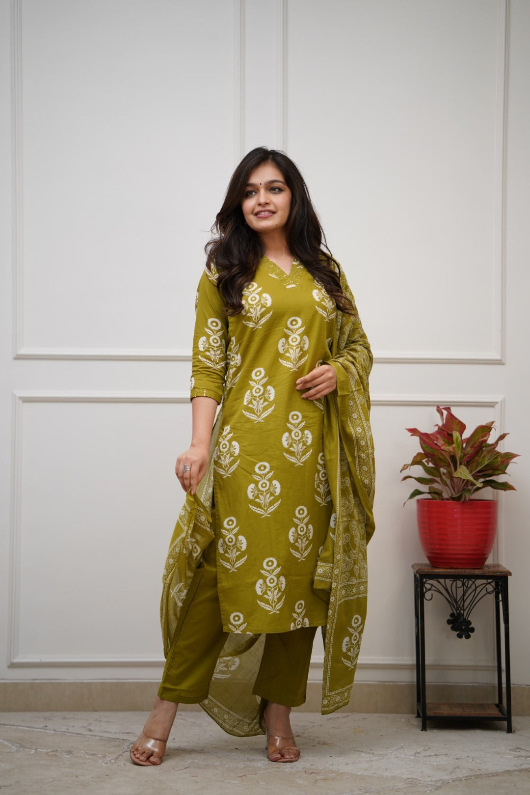 Dupatta Pants Set