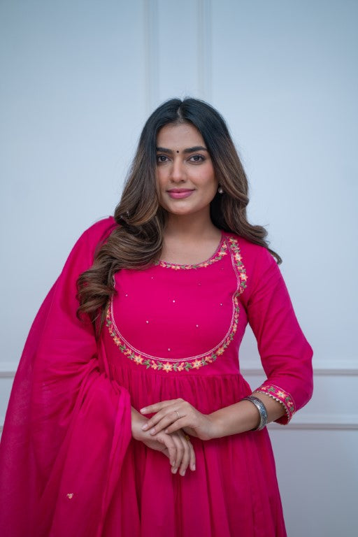 Dupatta Pants Set