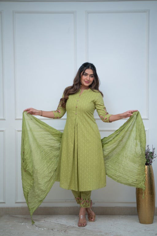Dupatta Pants Set