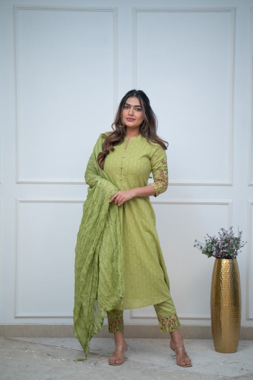 Dupatta Pants Set