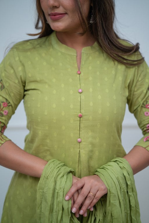 Dupatta Pants Set