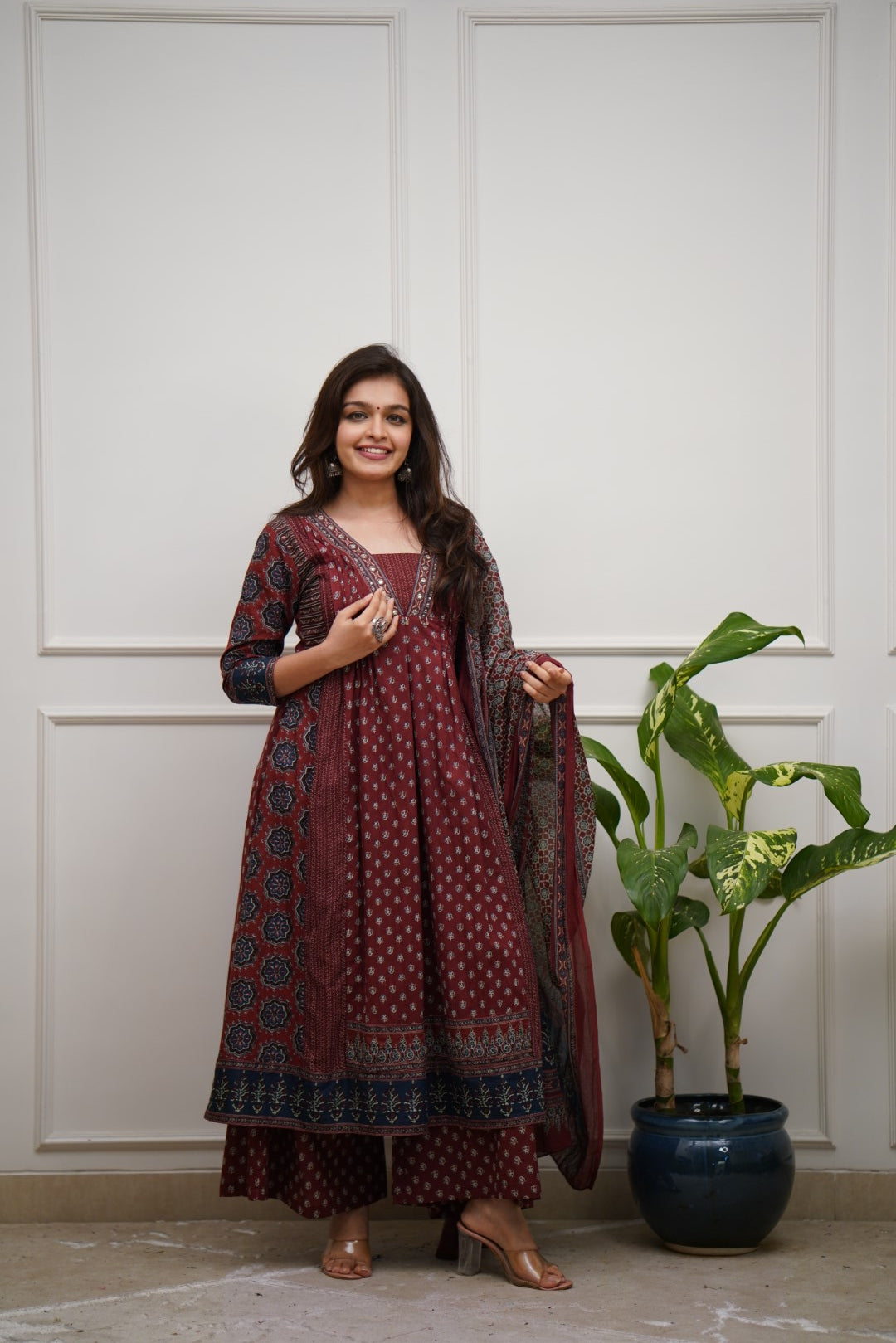 Dupatta Pants Set