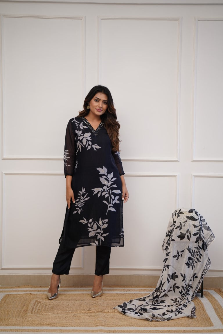 Dupatta Pants Set