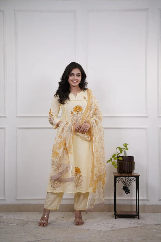 Dupatta Pant Set