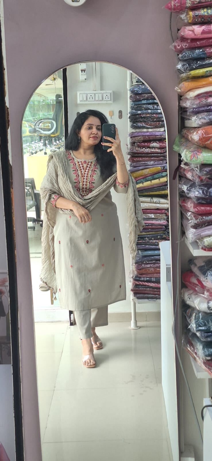 Dupatta Pants Set