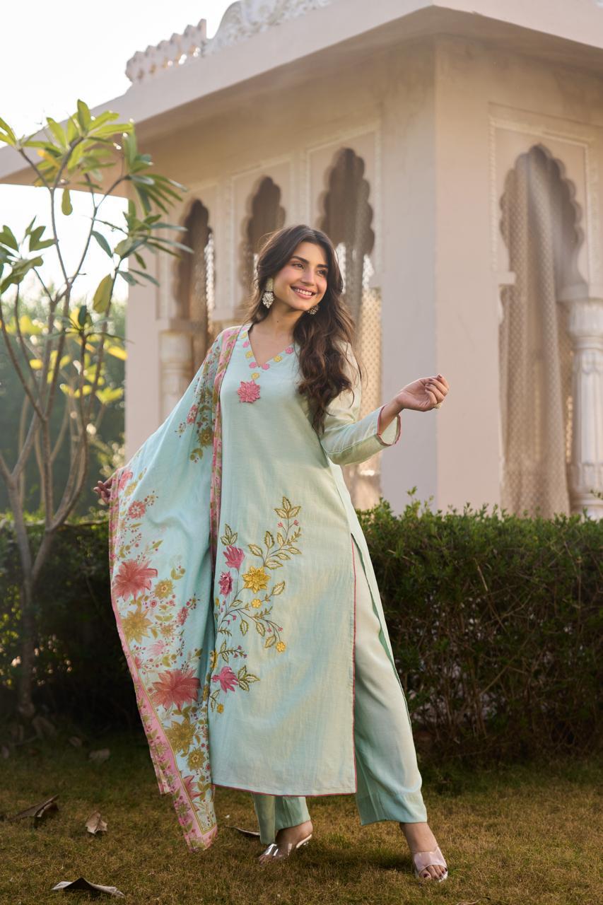 Dupatta Pants Set
