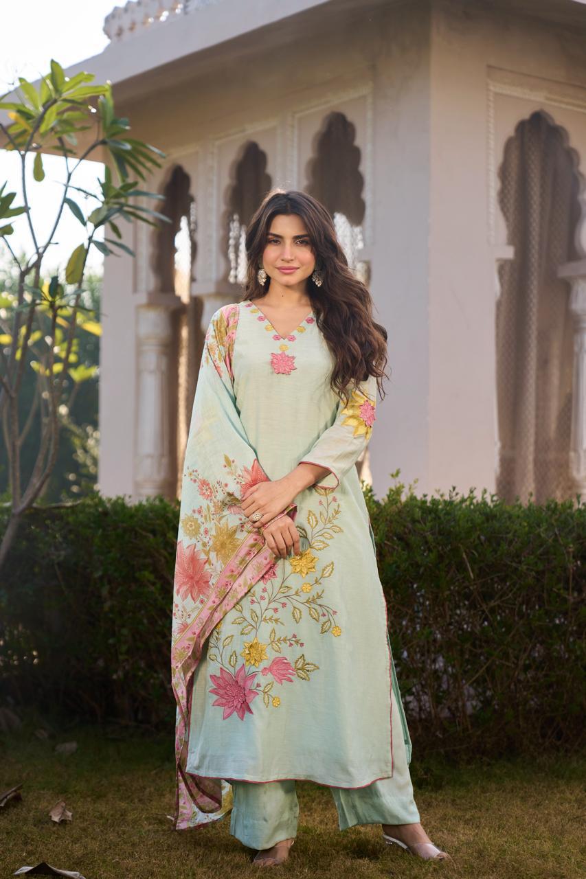 Dupatta Pants Set