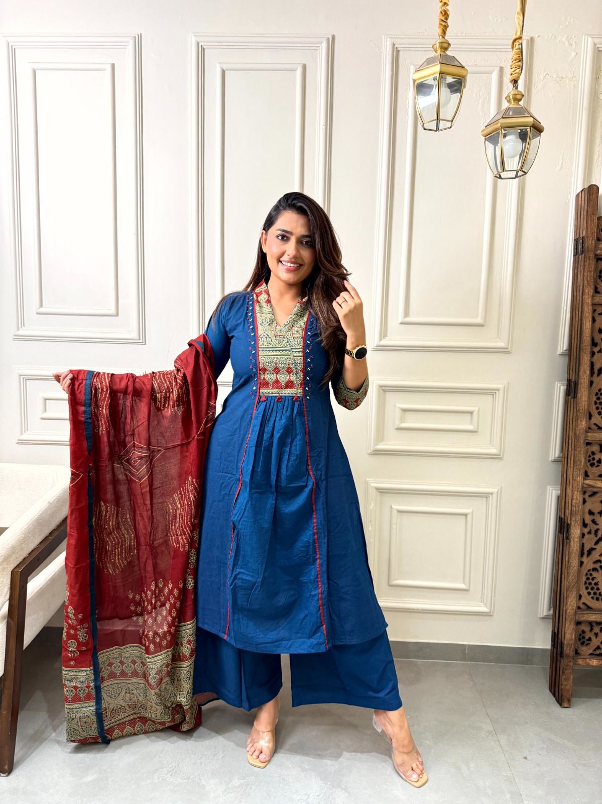 Dupatta Pants Set